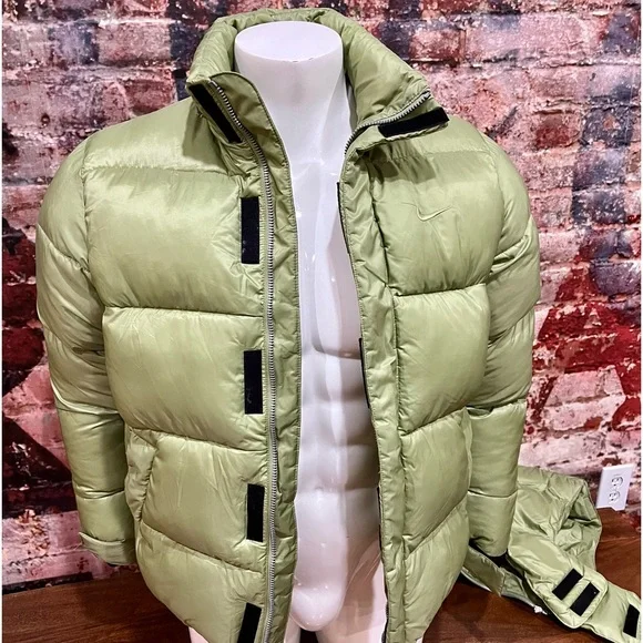 NEW NIKE PUFFER THERMA-FIT JACKET WITH HOODIE - Picture 3 of 8